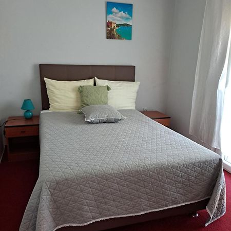 Apartmani Svitlana Sukošan Exterior foto
