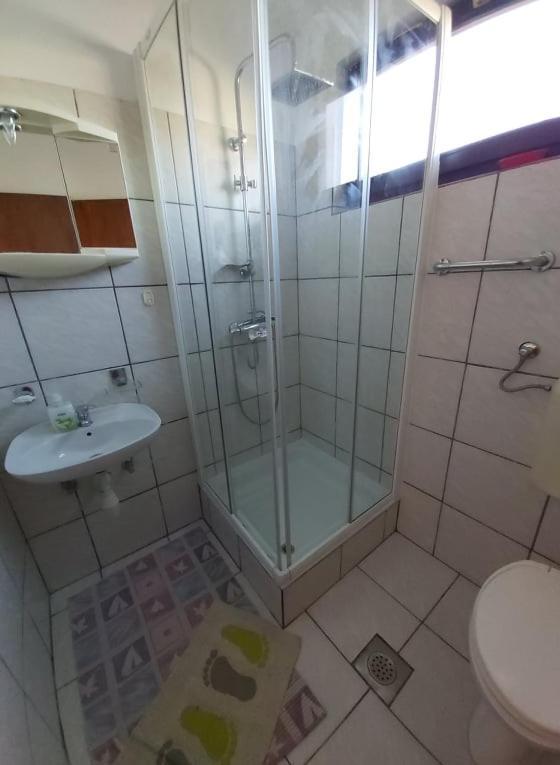 Apartmani Svitlana Sukošan Exterior foto