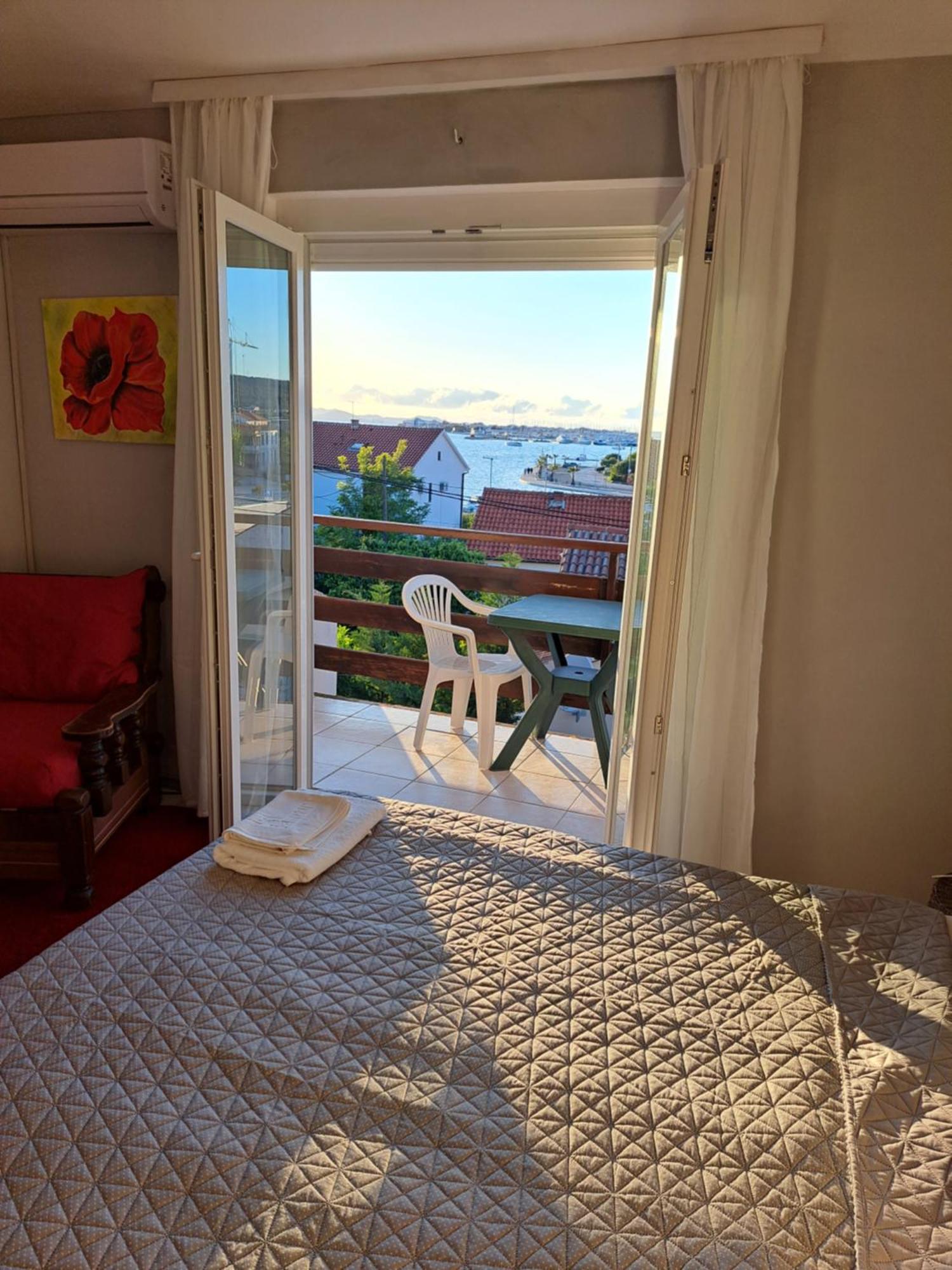 Apartmani Svitlana Sukošan Exterior foto